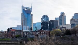 Cheap Flights to Nashville — Cheap Flights to Nashville: Smart Booking Guide — Photo by MINEIA MARTINS on Pexels