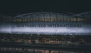 Finding cheap flights San Francisco — Finding Cheap Flights San Francisco: Smart Booking Tips — Photo by Justin L U C K on Pexels