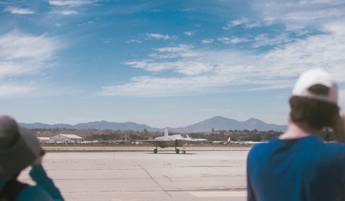 How to Get Military Flight Discounts — How to Get Military Flight Discounts & Maximize Savings — Photo by Selvin Esteban on Pexels
