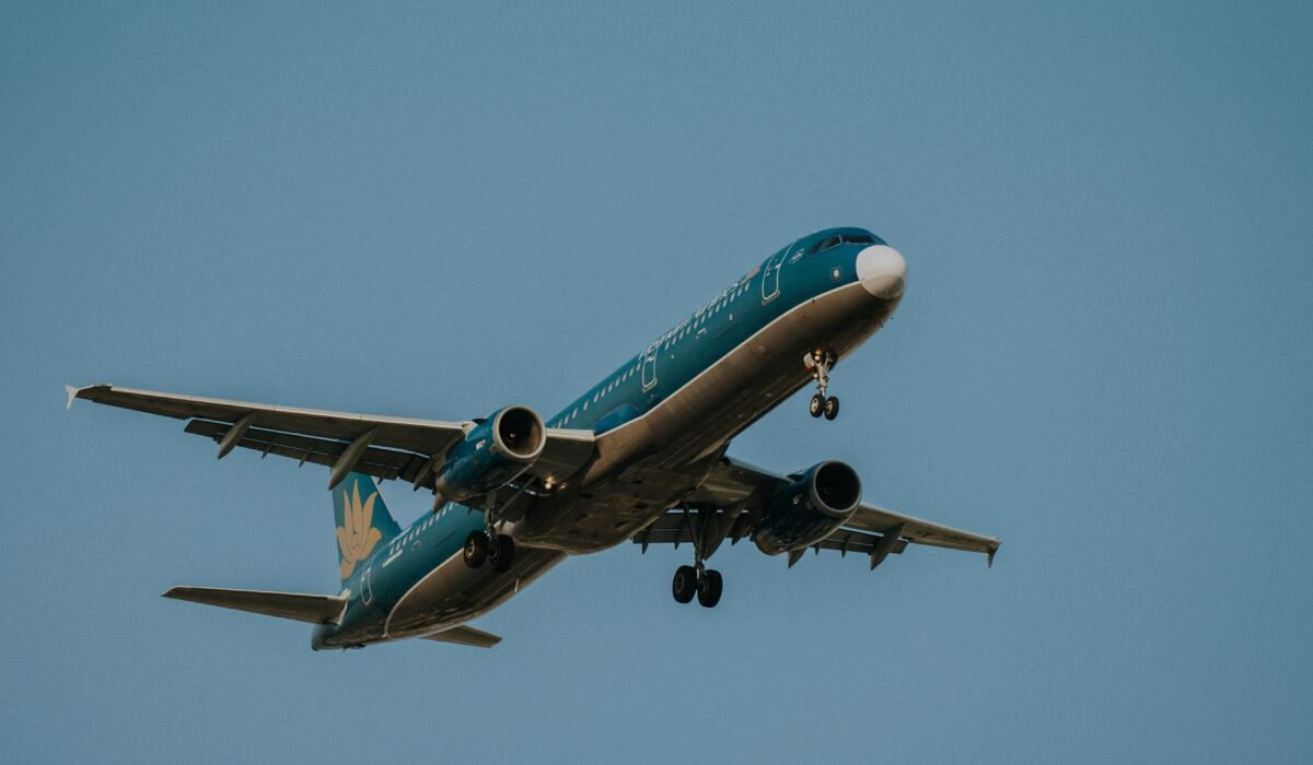 Airline Refund Rules USA — Airline Refund Rules USA: Know Your Rights & Get Cash — Photo by Nguyễn Hoàng Văn on Pexels