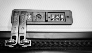 USA Airlines carry-on liquid rules — USA Airlines Carry-On Liquid Rules: Your 2024-2026 Guide — Photo by Patrick on Pexels