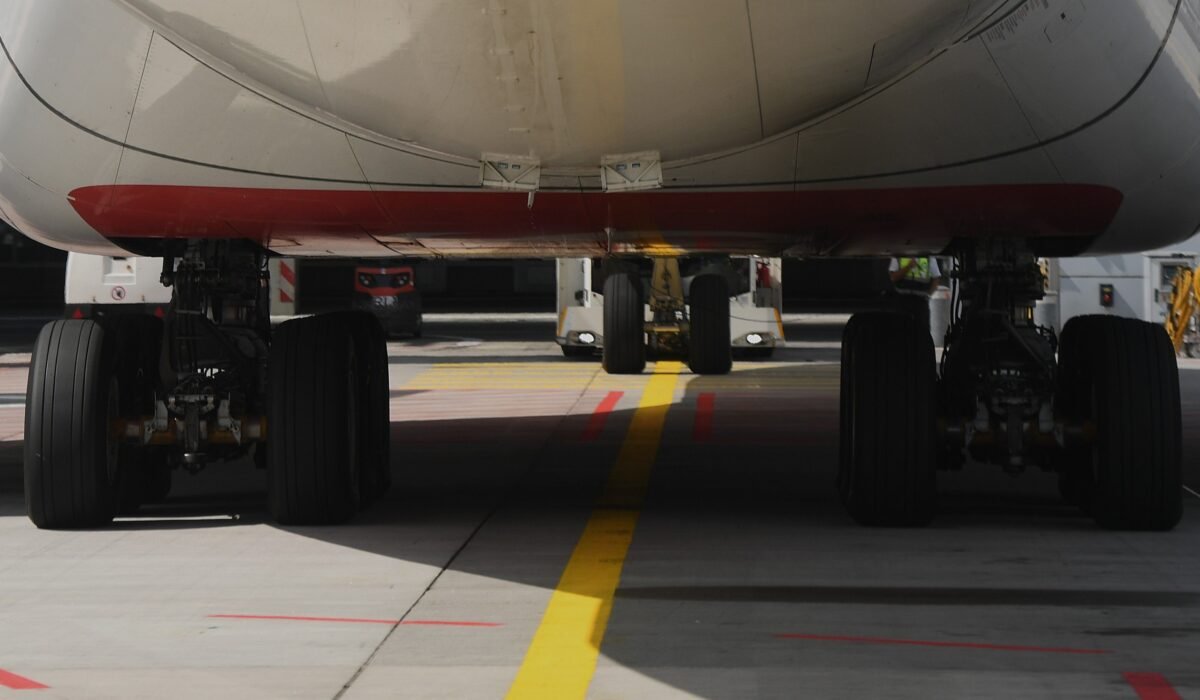 USA airline safety for travelers — USA Airline Safety For Travelers: Your 2024-2026 Guide — Photo by Planespotter Geneva on Pexels