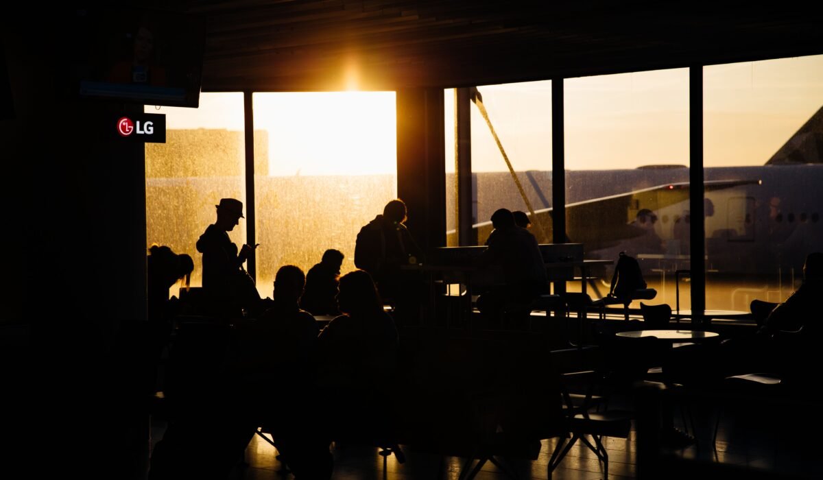 US airline compensation for delays — US Airline Compensation for Delays: Your Rights Guide — Photo by K on Pexels