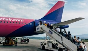 USA airline boarding zones explained — USA Airline Boarding Zones: Your Step-by-Step Guide — Photo by Markus Winkler on Pexels