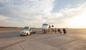 How to get USA airline priority boarding — How to Get USA Airline Priority Boarding: Your Guide — Photo by Stas Knop on Pexels